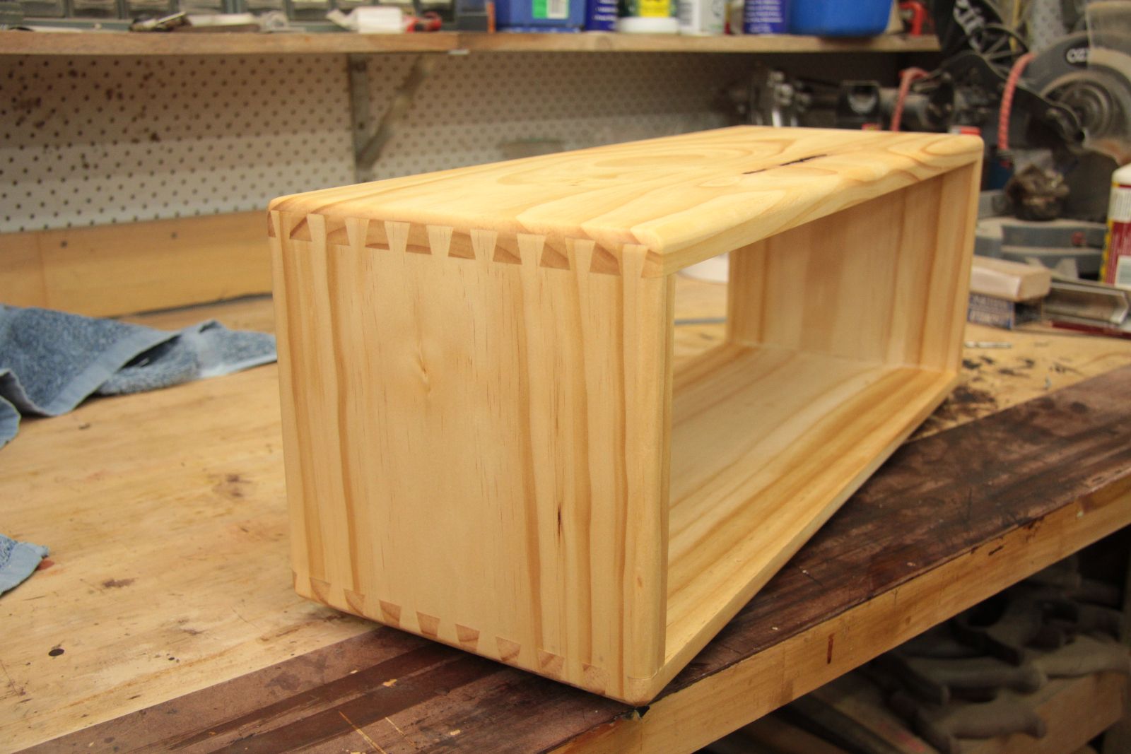 Novice woodworker question about finger joints vs dovetails